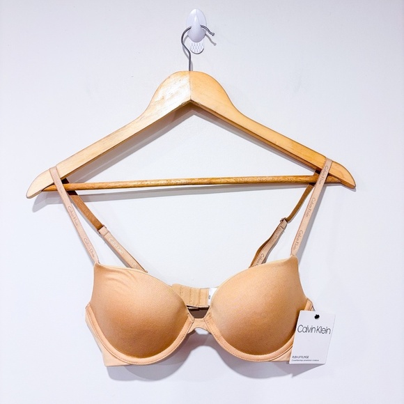 CALVIN KLEIN Beige Push-Up Plunge Bra - Picture 2 of 7